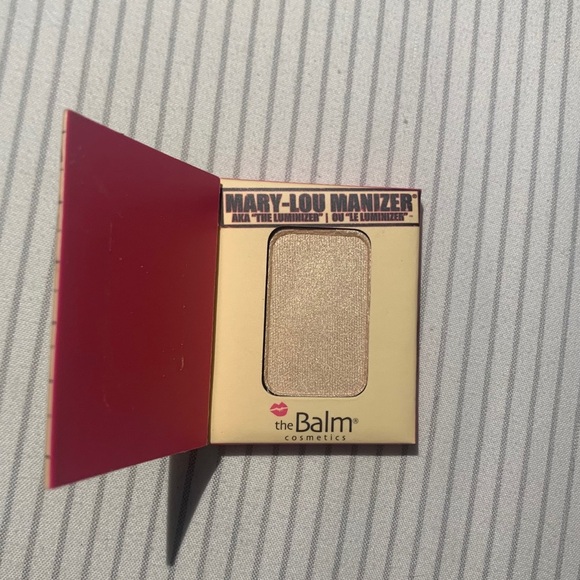 The Balm Cosmetics Bundle - Picture 7 of 7